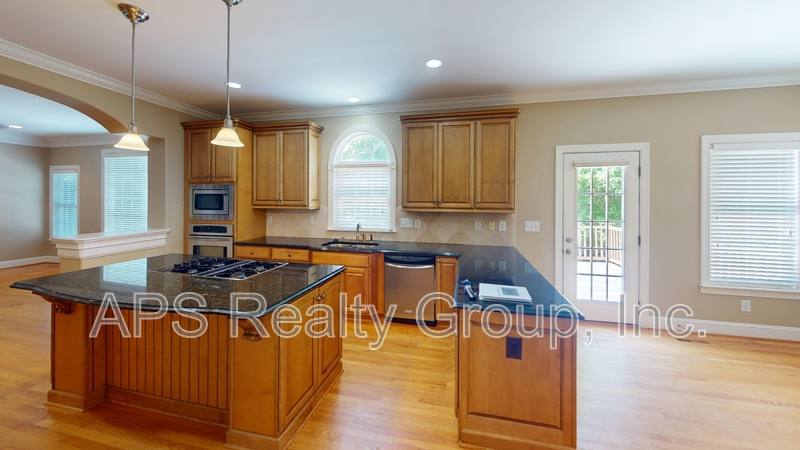 House for rent at 2140 Rossmore Rd, Clemmons, NC 27012