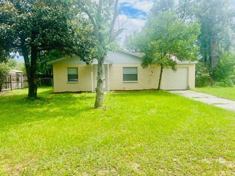 House for rent at 8326 Walden Rd E, Jacksonville, FL 32244