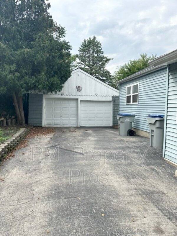 House for rent at 8573 N Granville Rd, Milwaukee, WI 53224