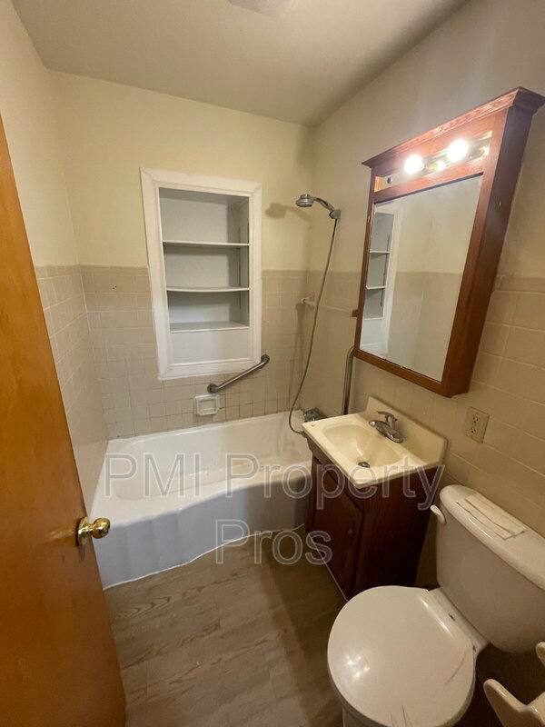 House for rent at 8573 N Granville Rd, Milwaukee, WI 53224