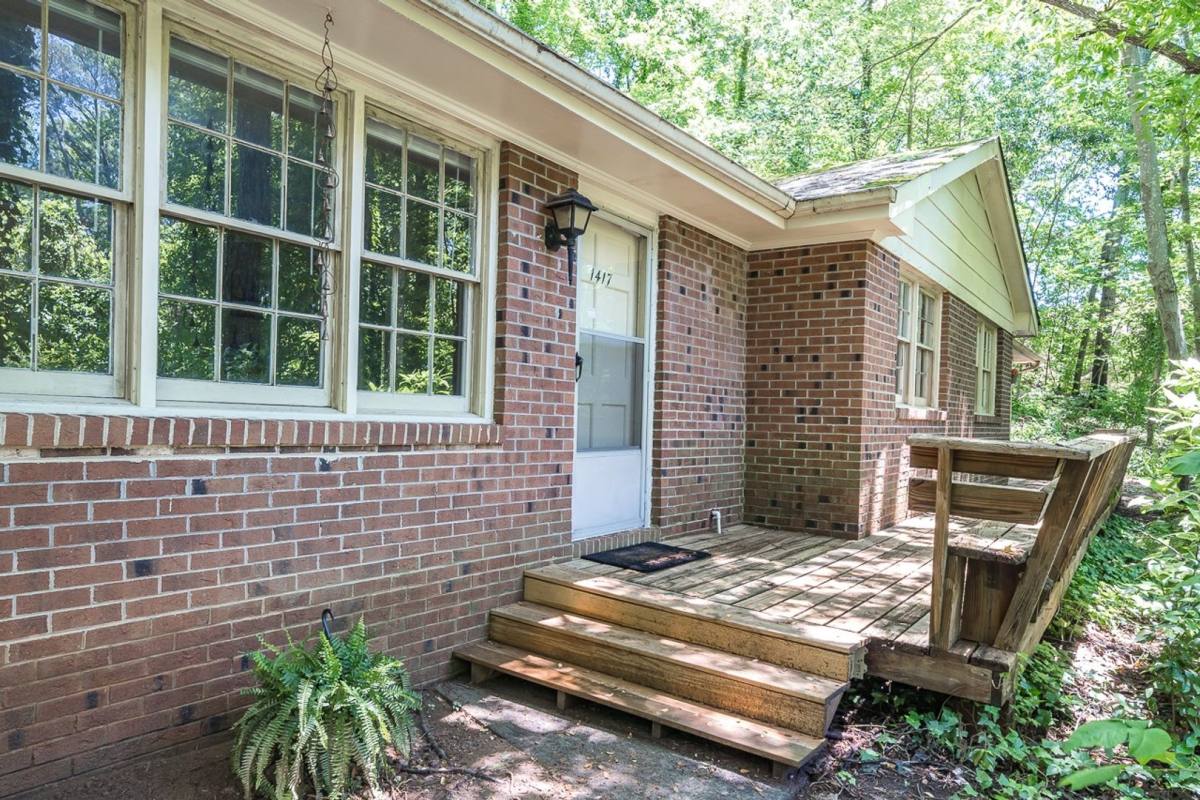 Apartment for rent at 1417 Onslow Rd, Raleigh, NC 27606