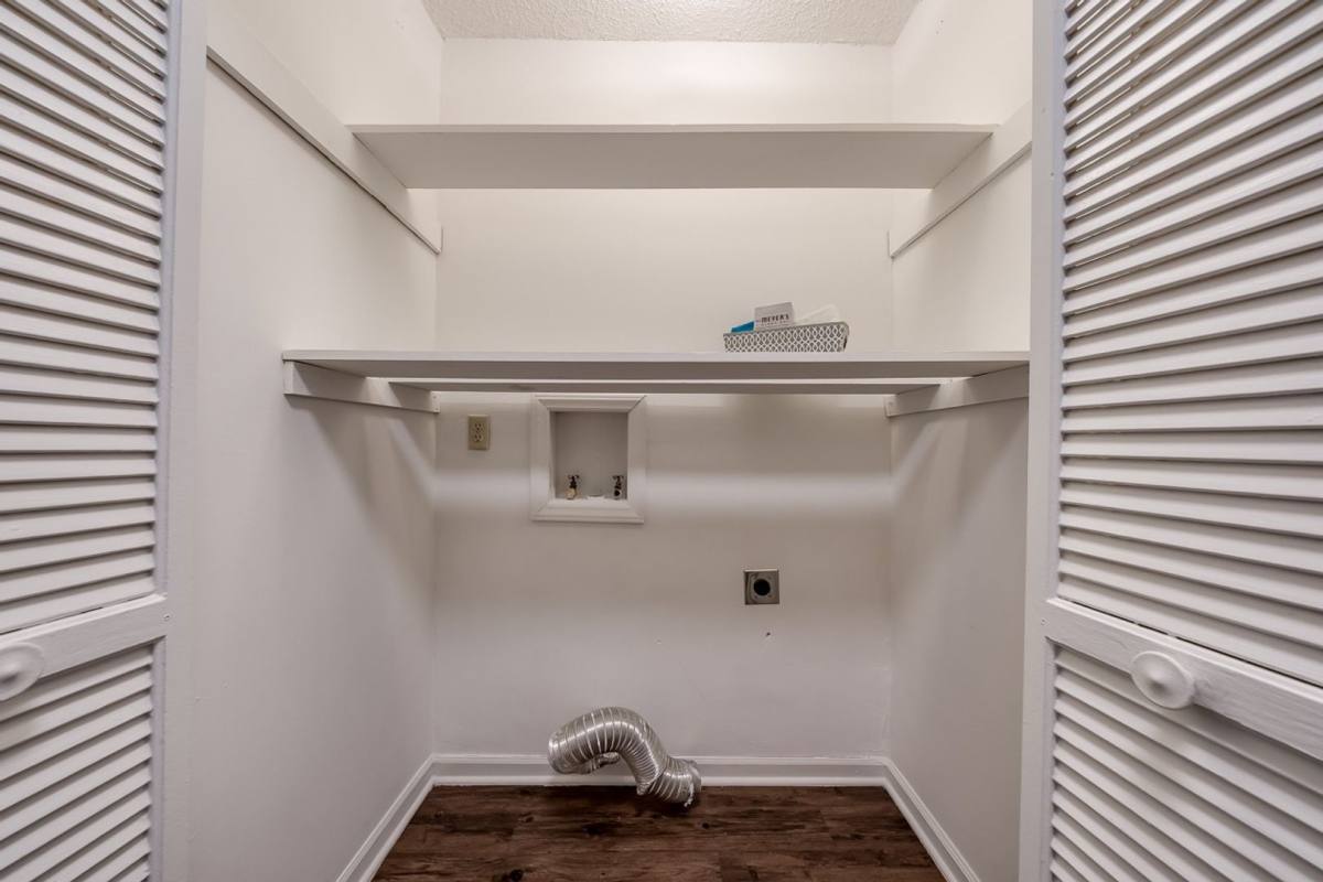 Apartment for rent at 1417 Onslow Rd, Raleigh, NC 27606
