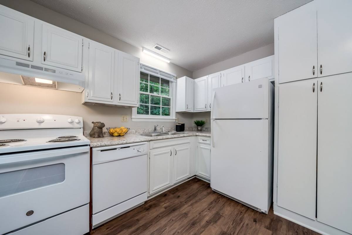 Apartment for rent at 1417 Onslow Rd, Raleigh, NC 27606