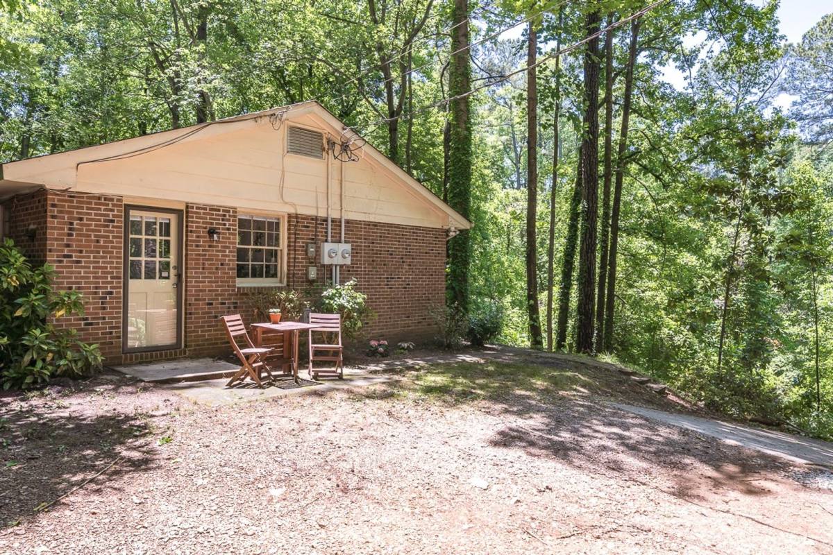 Apartment for rent at 1417 Onslow Rd, Raleigh, NC 27606