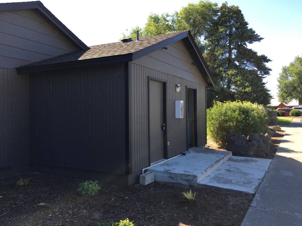Apartment for rent at 319 NW Greenwood Ave, Redmond, OR 97756