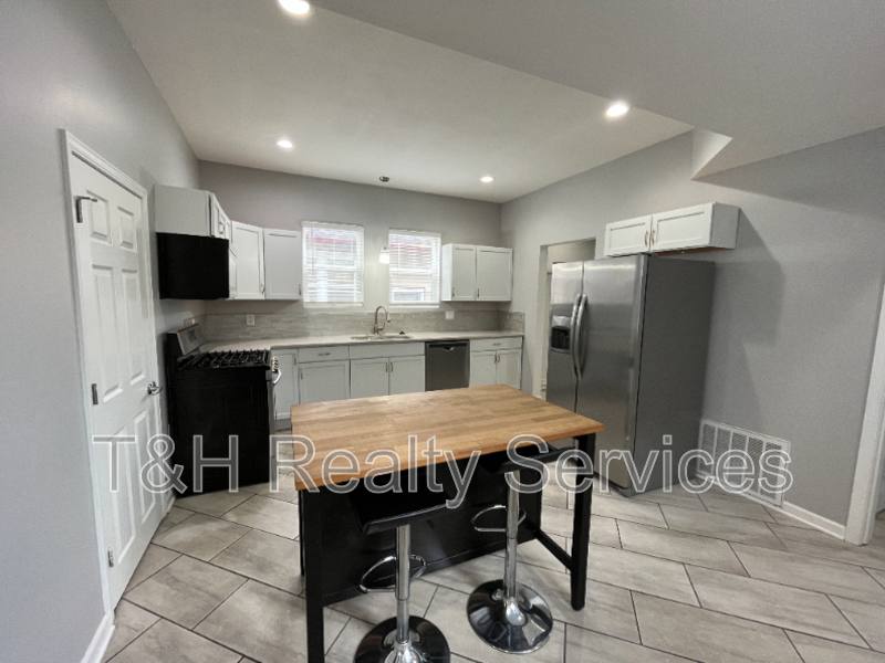 House for rent at 2246 Bellefontaine St, Indianapolis, IN 46205