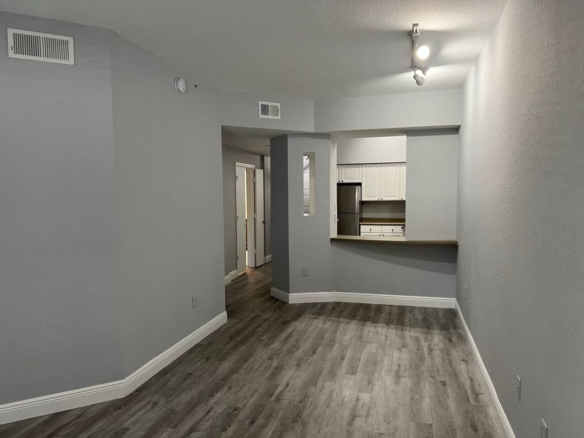 Condo for rent at 402 S Armenia Ave, Tampa, FL 33609