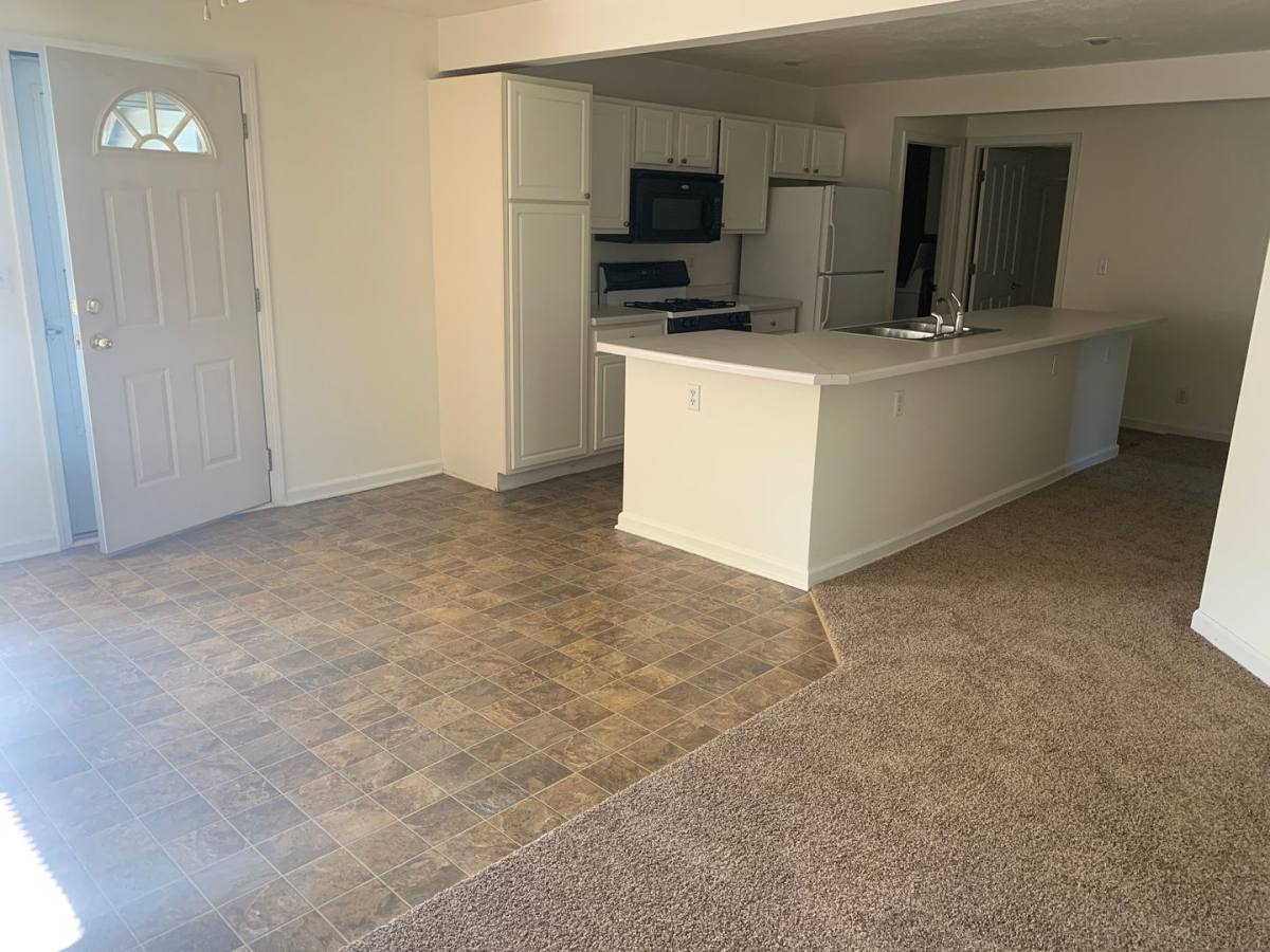 Apartment for rent at 500-530 Inman Parkway, Beloit, WI 53511