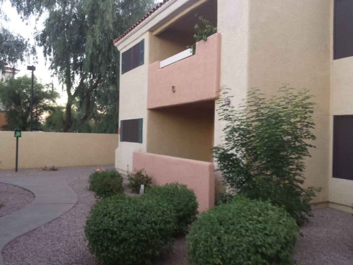 Apartment for rent at 9990 N Scottsdale Rd, Paradise Valley, AZ 85253
