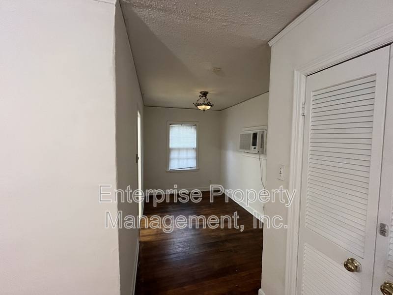 House for rent at 801 Bowen Circle, Memphis, TN 38122