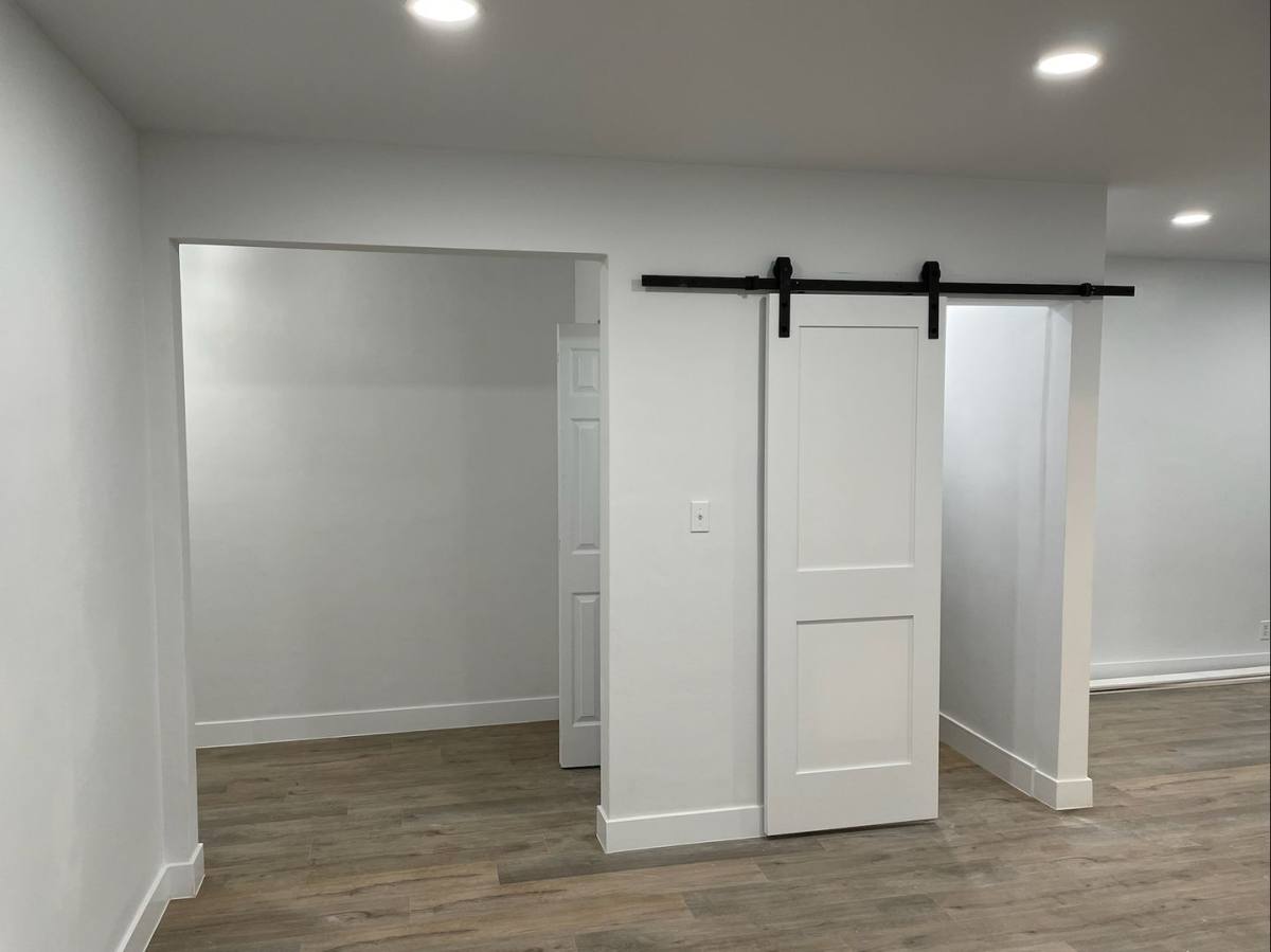 Apartment for rent at 14533 Dickens St, Sherman Oaks, CA 91403