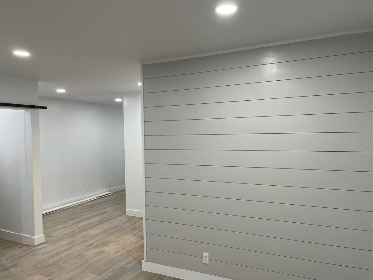 Apartment for rent at 14533 Dickens St, Sherman Oaks, CA 91403