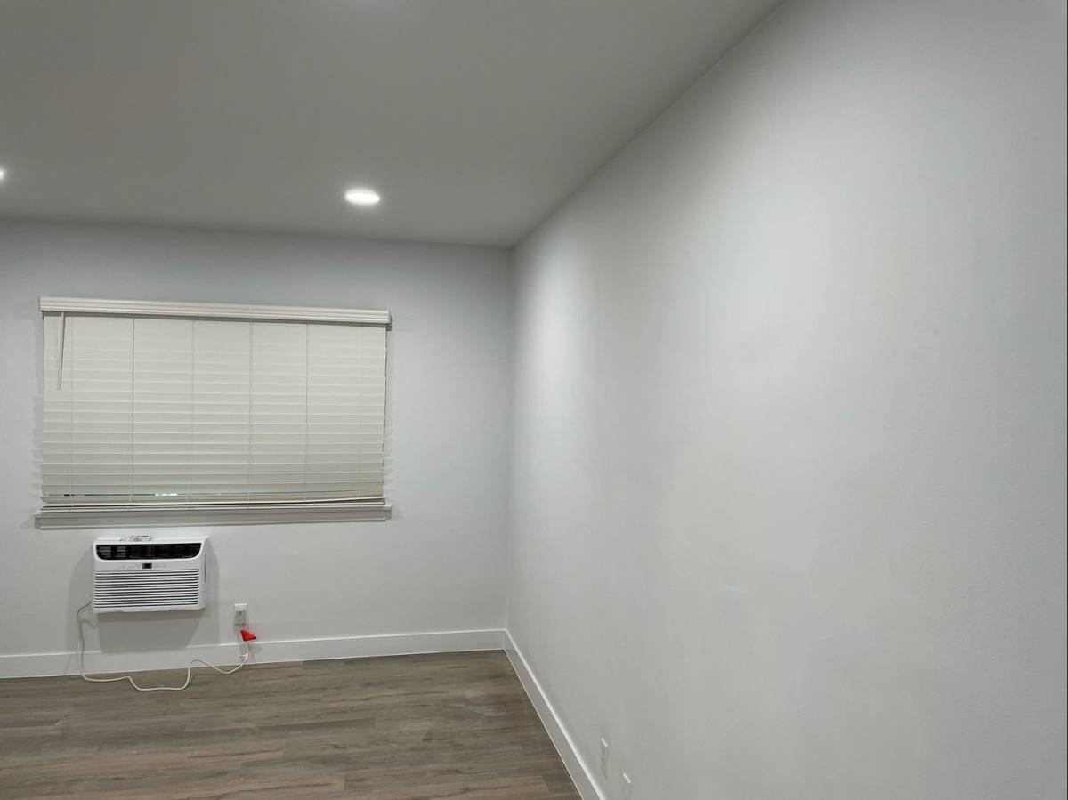 Apartment for rent at 14533 Dickens St, Sherman Oaks, CA 91403