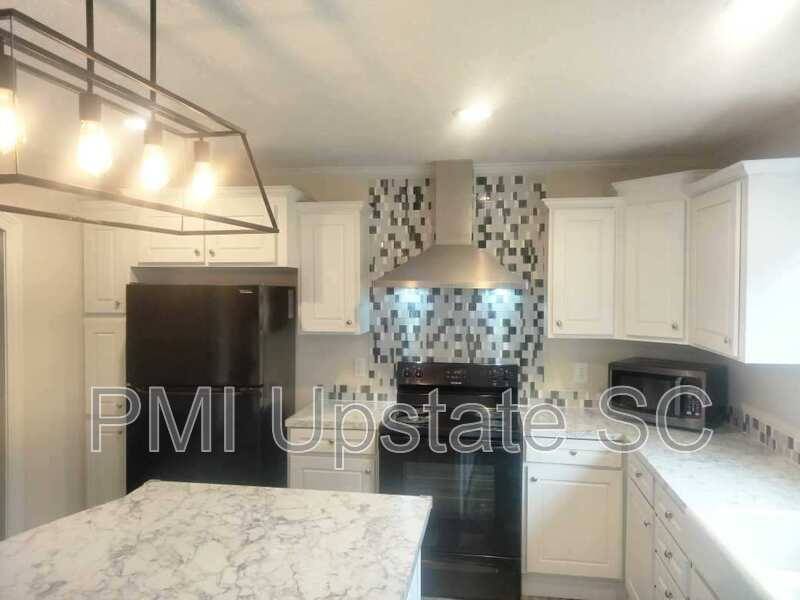 House for rent at 5 Charles St, Greenville, SC 29611