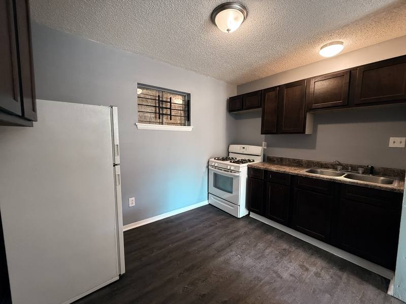 Apartment for rent at 2086 Hubert Ave #3, Memphis, TN 38108