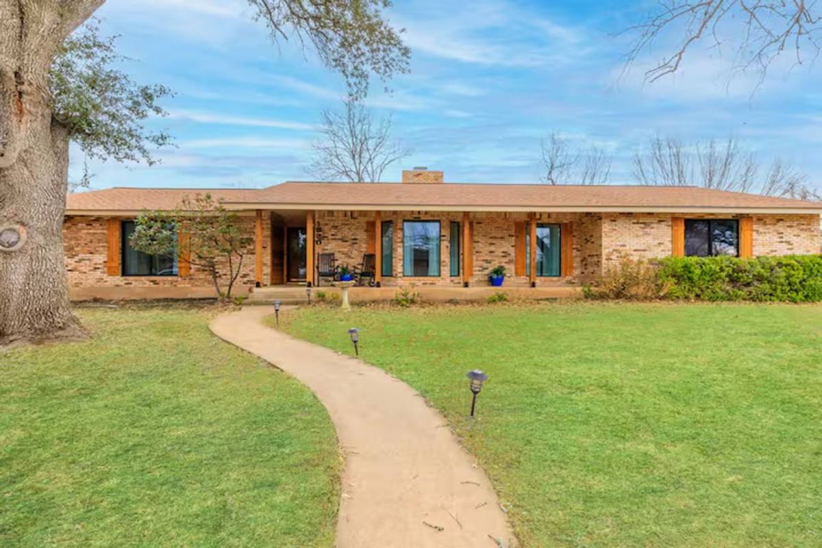 House for rent at 1830 Quailwood Dr, Fredericksburg, TX 78624