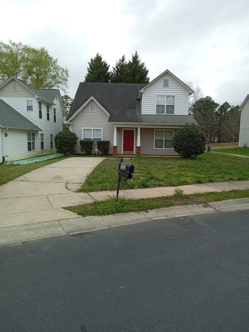 House for rent at 738 Ablow Dr, Matthews, NC 28105