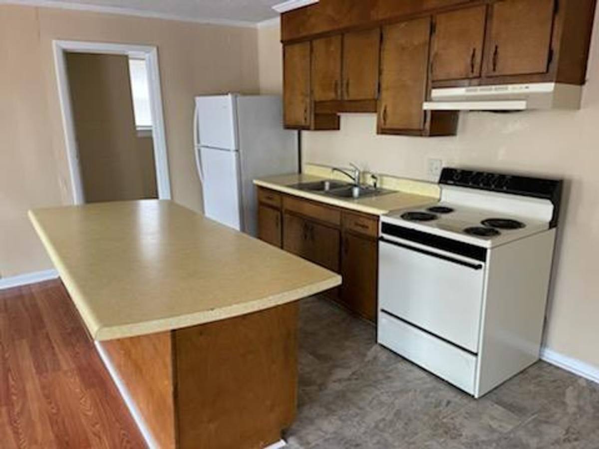 Apartment for rent at 220 E Main St, Statesboro, GA 30458