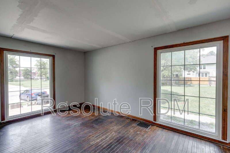 Apartment for rent at 201 S Emerson Ave, Indianapolis, IN 46219