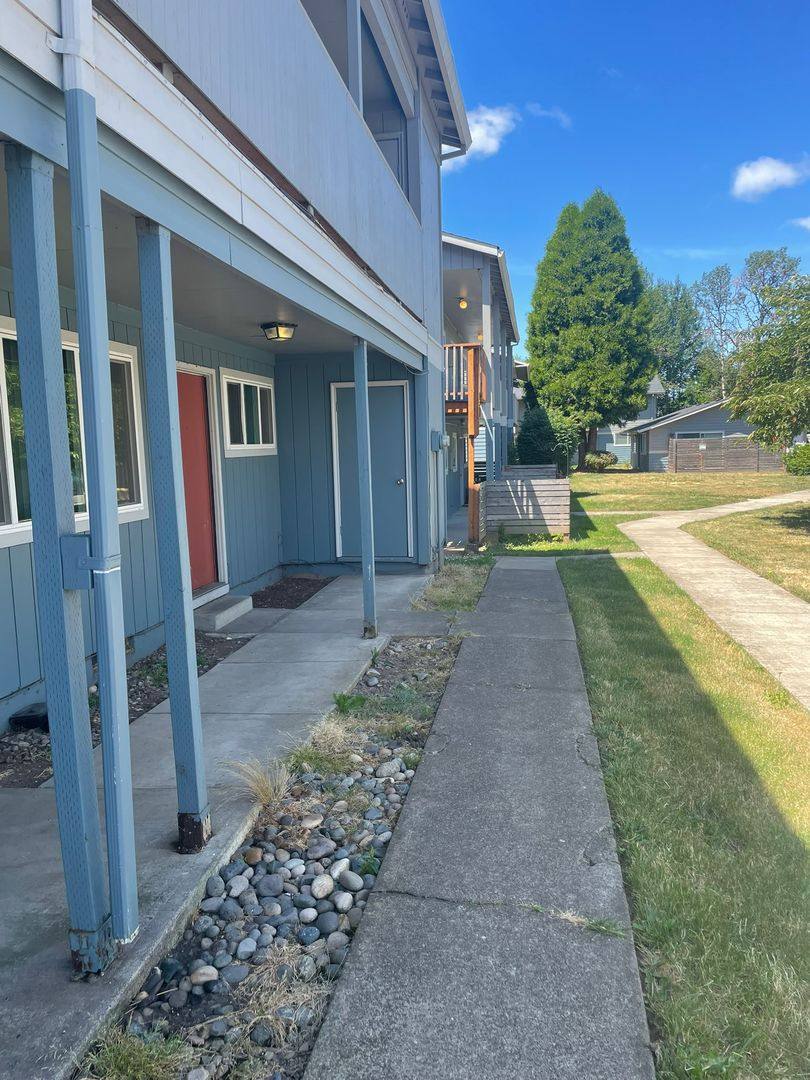 Apartment for rent at 4085 SW 160th Ave, Beaverton, OR 97078