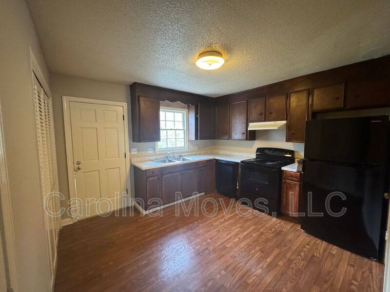 Townhouse for rent at 172 Pine Creek Court Extension, Greenville, SC 29605