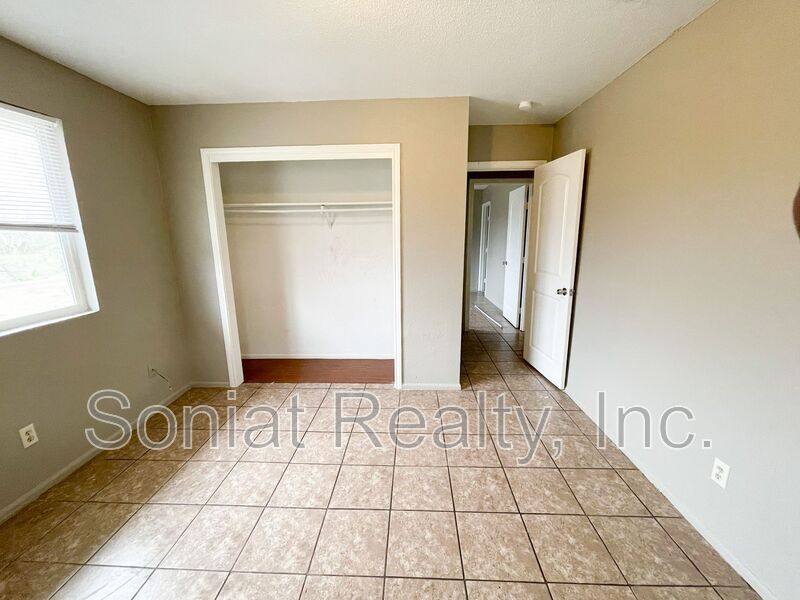 Apartment for rent at 15514 Dwyer Blvd, New Orleans, LA 70129