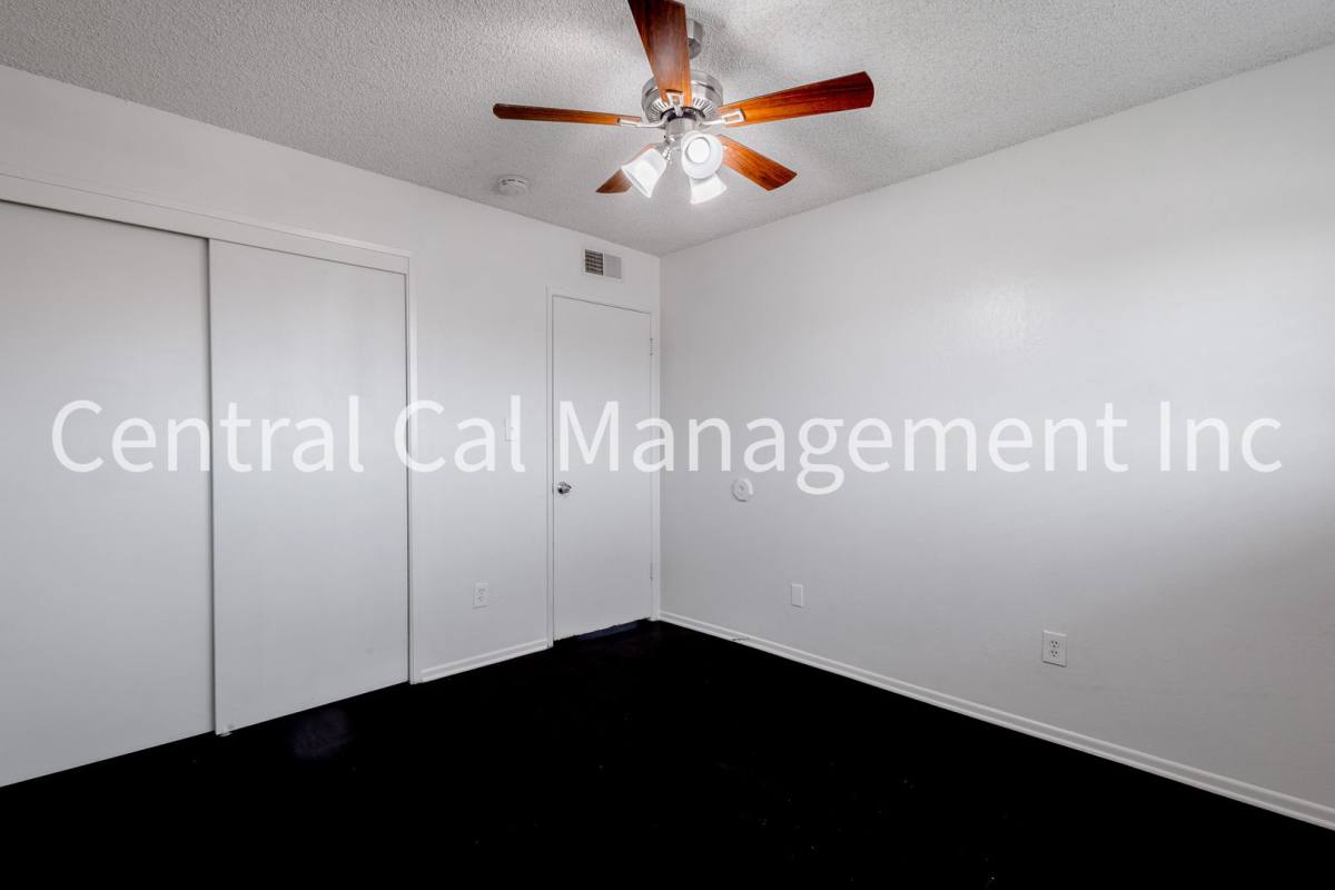 Apartment for rent at 932 Day Ave, Bakersfield, CA 93308