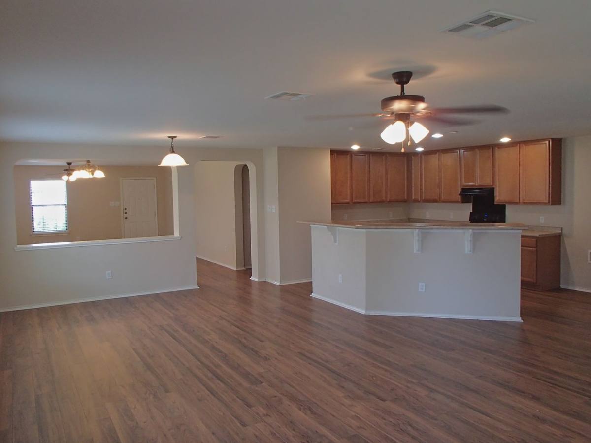 House for rent at 224 Wildwood Dr, Georgetown, TX 78633