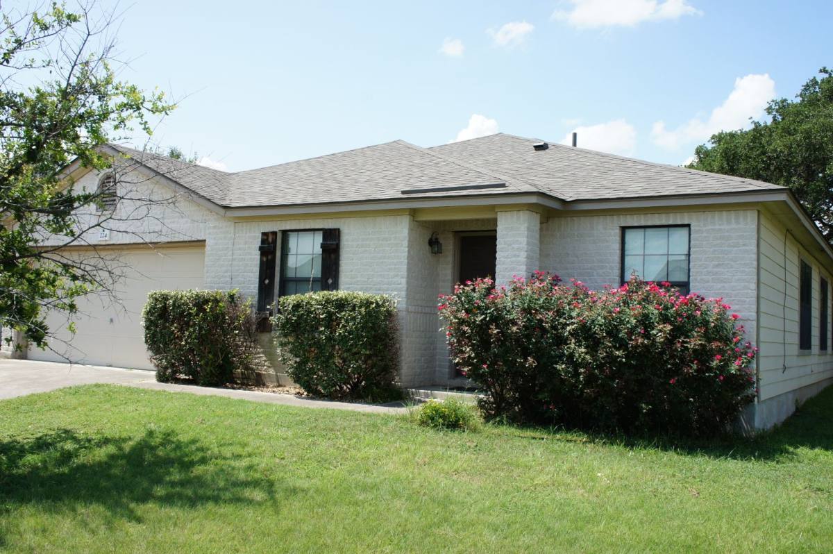 House for rent at 224 Wildwood Dr, Georgetown, TX 78633