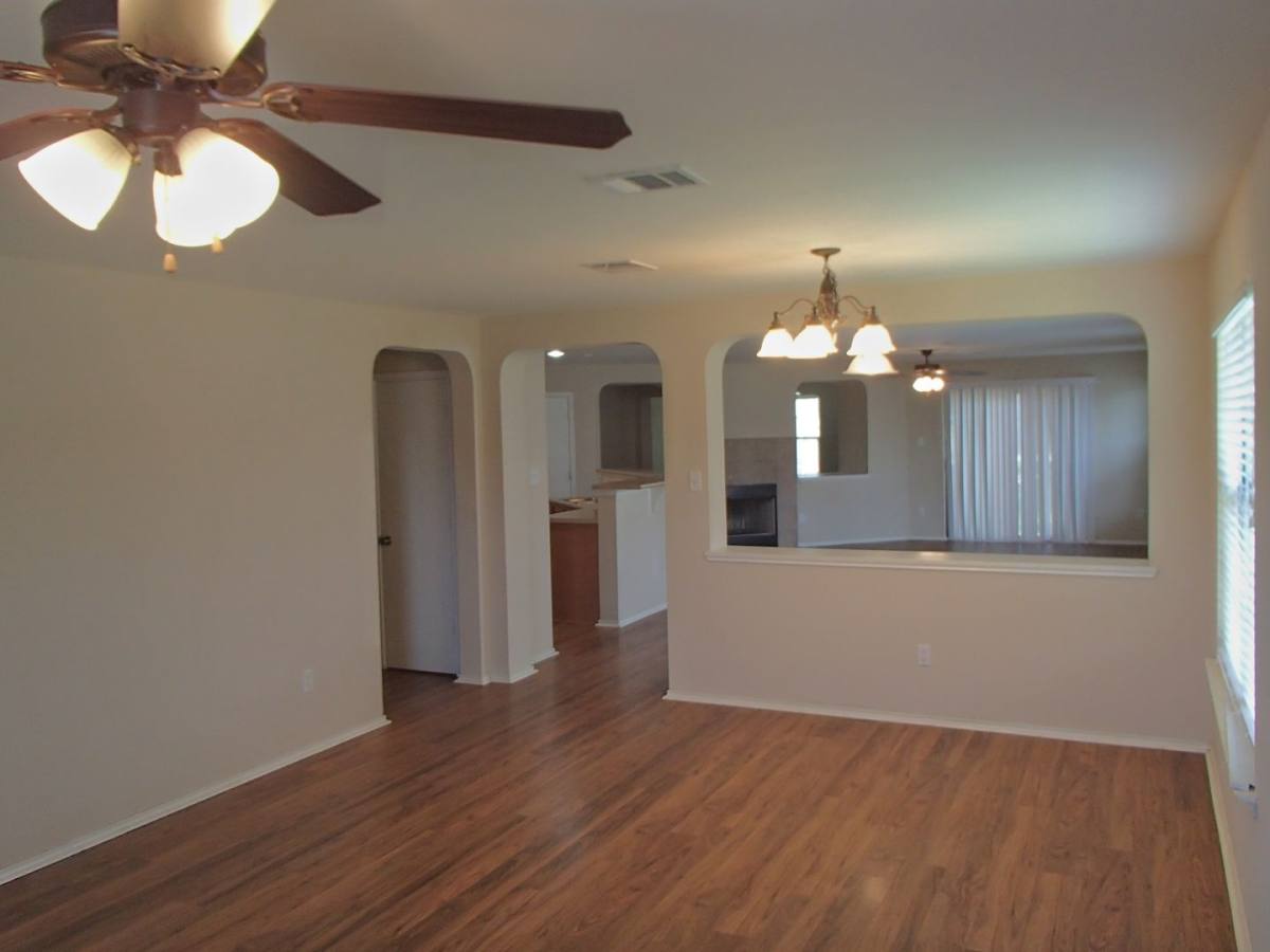 House for rent at 224 Wildwood Dr, Georgetown, TX 78633