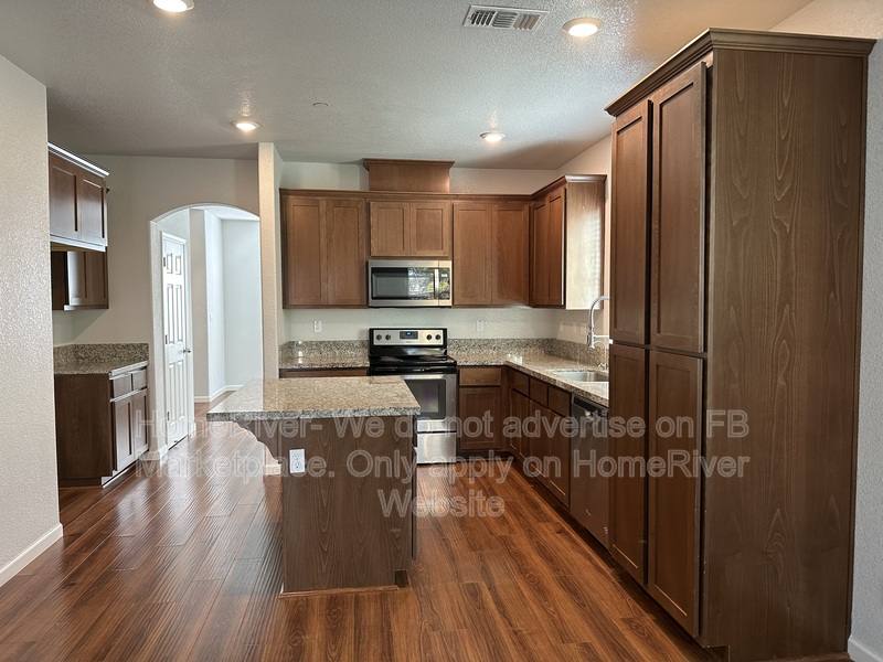 House for rent at 8184 Creeping Willow Lane, Sacramento, CA 95828