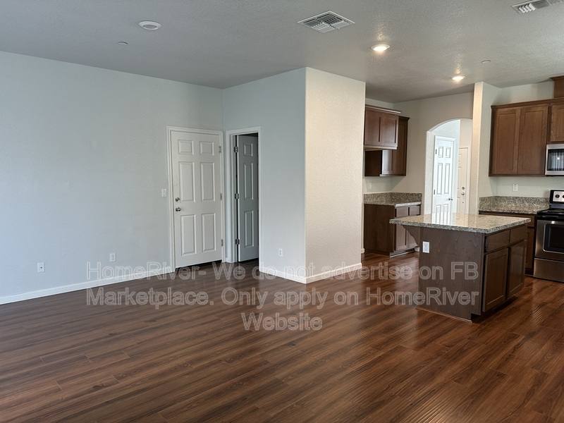 House for rent at 8184 Creeping Willow Lane, Sacramento, CA 95828