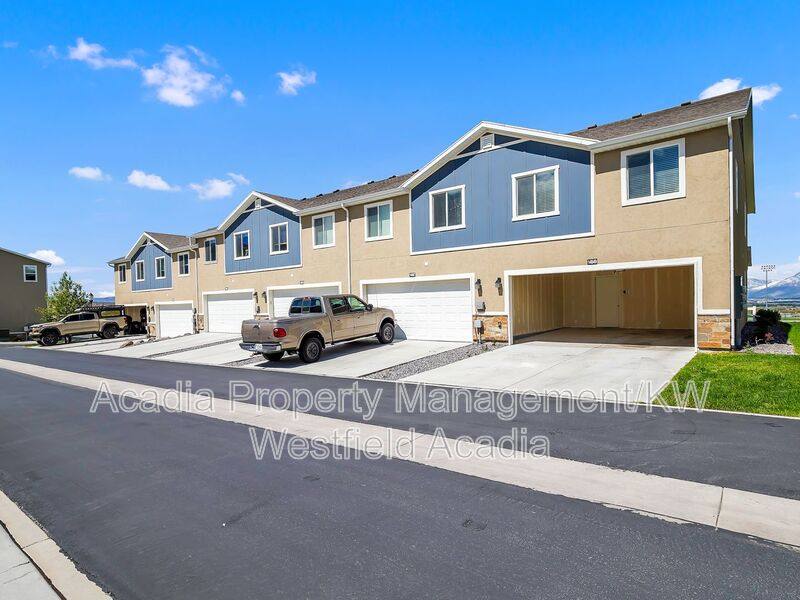 Townhouse for rent at 14844 S Trap Rock Way, Herriman, UT 84096