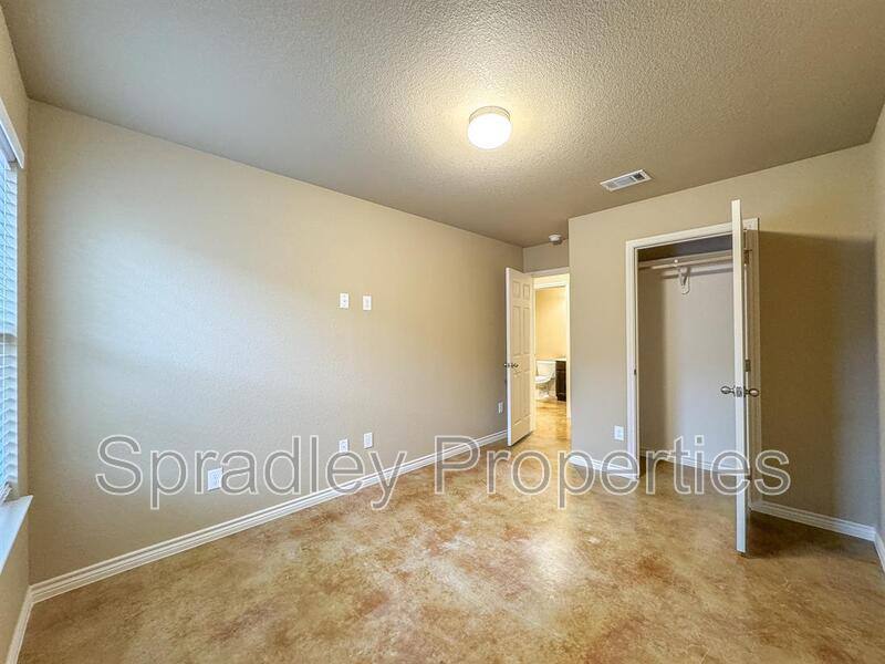 Apartment for rent at 1032A Mason Dr, Belton, TX 76513