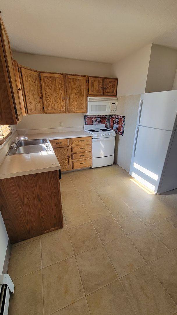 Apartment for rent at 904 3rd Ave NW, Mandan, ND 58554