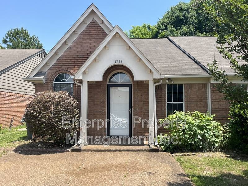 Apartment for rent at 1744 Camille Way, Cordova, TN 38016