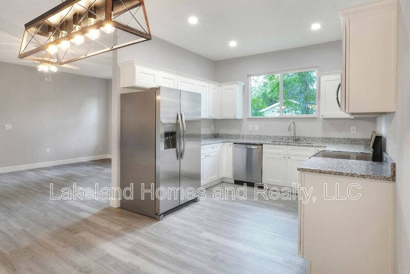 House for rent at 1850 Martin Luther King Junior Blvd, Bartow, FL 33830