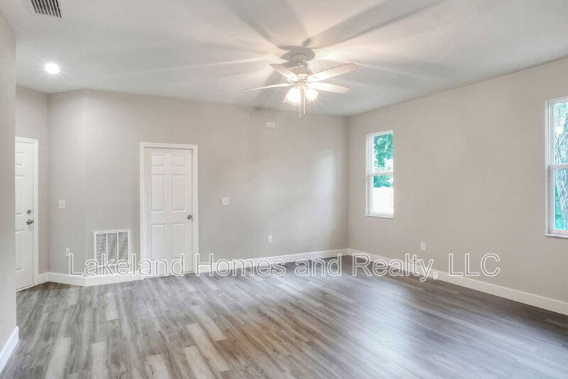 House for rent at 1850 Martin Luther King Junior Blvd, Bartow, FL 33830