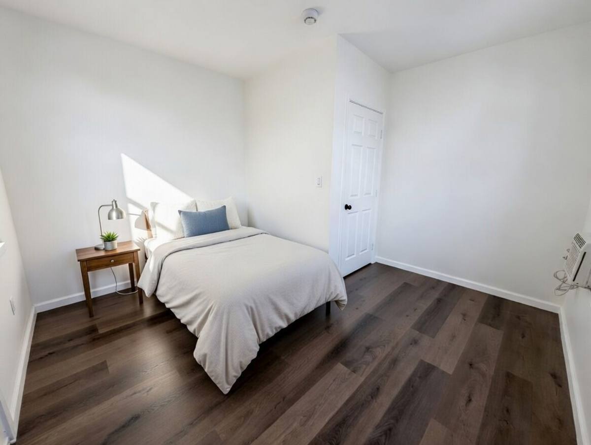 Townhouse for rent at 1109 Exposition Blvd, Los Angeles, CA 90007