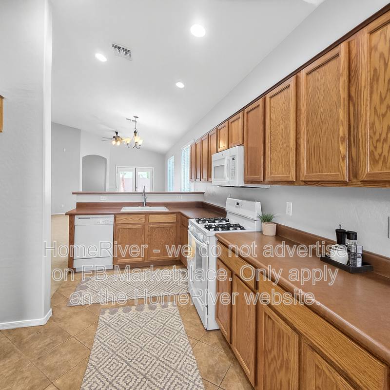 House for rent at 9029 W Villa Maria Dr, Peoria, AZ 85382