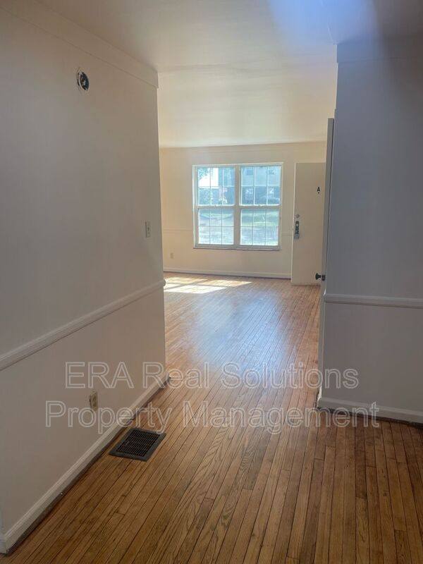 Apartment for rent at 345 Mayfair Blvd #A, Columbus, OH 43213