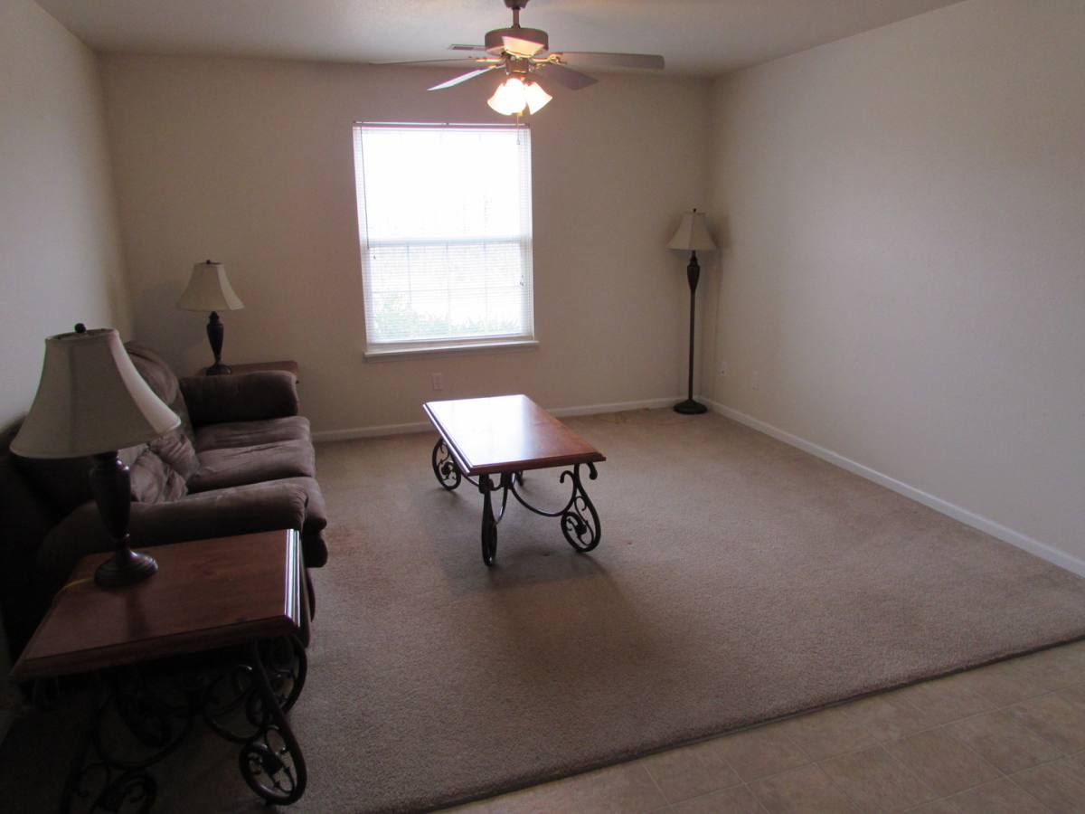 Apartment for rent at 22710 Hanley Lane, Saint Robert, MO 65584