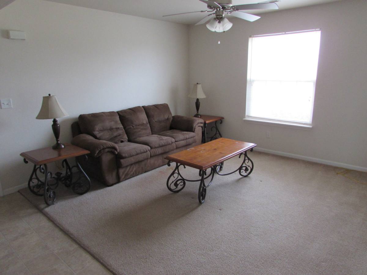 Apartment for rent at 22710 Hanley Lane, Saint Robert, MO 65584