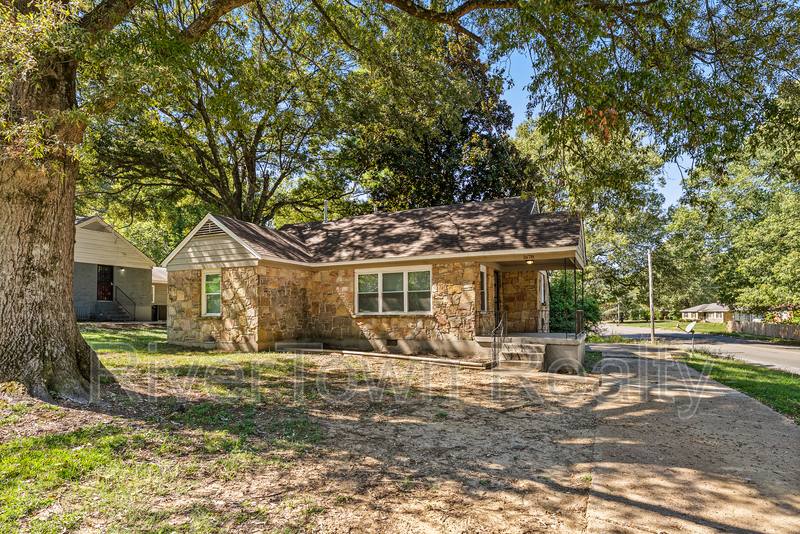 House for rent at 1678 Alta Vista Ave, Memphis, TN 38127