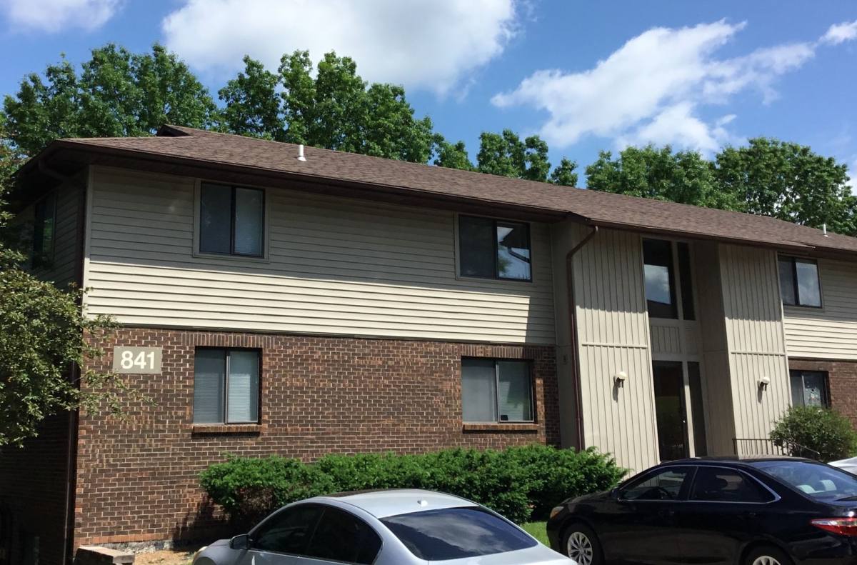 Apartment for rent at 841 SW Blvd, Jefferson City, MO 65109