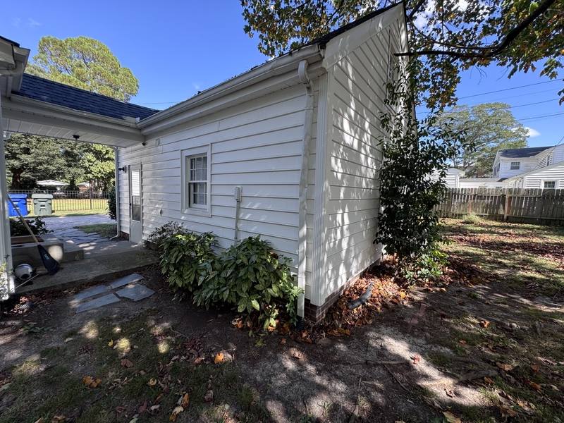 Apartment for rent at 1105 W Rock Spring Rd #B-APT, Greenville, NC 27858