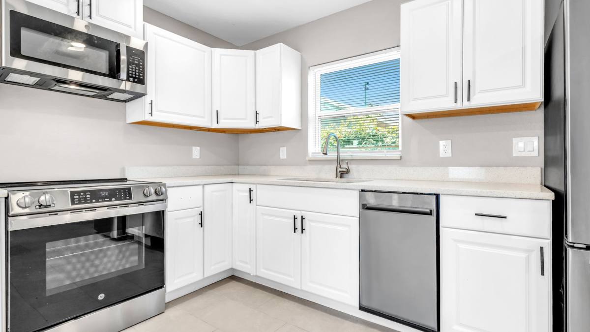 House for rent at 2651 1 2 2nd Ave S, Saint Petersburg, FL 33712