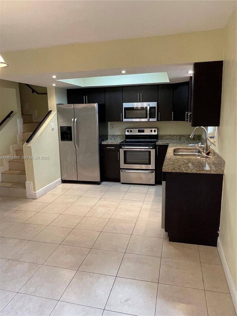 Condo for rent at 1024 W 79th St, Hialeah, FL 33014
