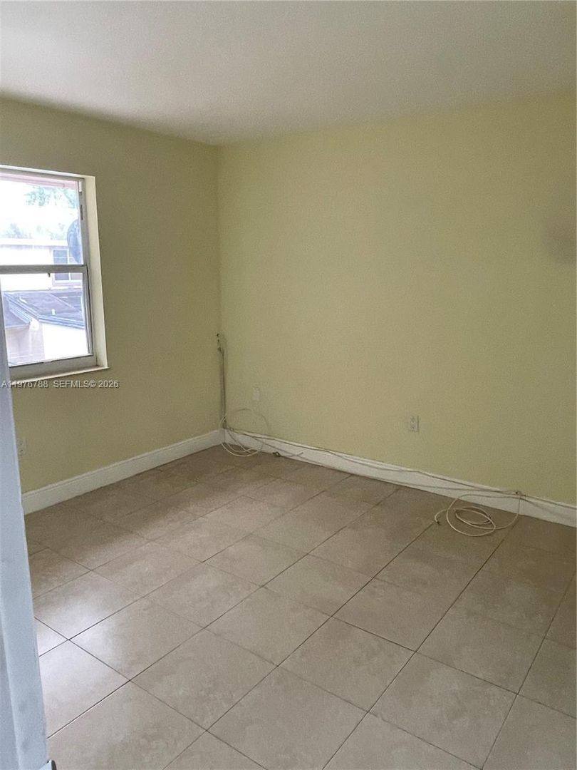 Condo for rent at 1024 W 79th St, Hialeah, FL 33014