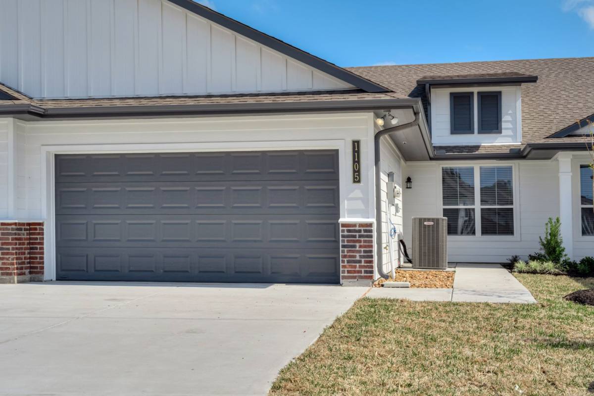 Townhouse for rent at 1129 Trellis Pass - Ash, Brenham, TX 77833